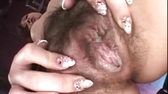 Nóng khiêu dâm, không giấy đăng ký  Kiêu ngạo cô gái với cần sa trên khuôn mặt của xex nhât ban cô, làm tình bằng một chàng trai trong một phòng khách sạn cho tiền