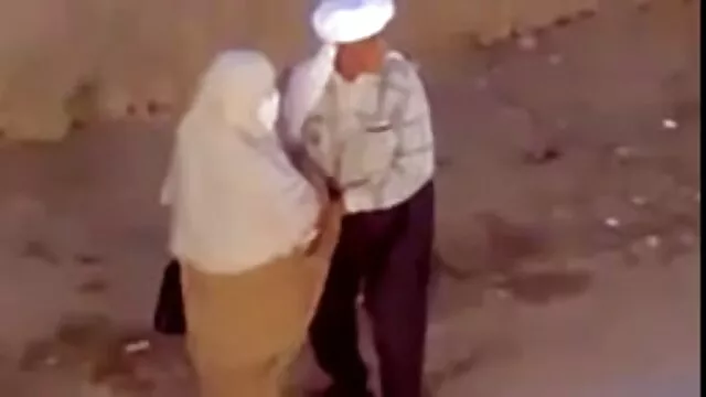 Nóng khiêu dâm, không giấy đăng ký  Gái phim xex nhat ban