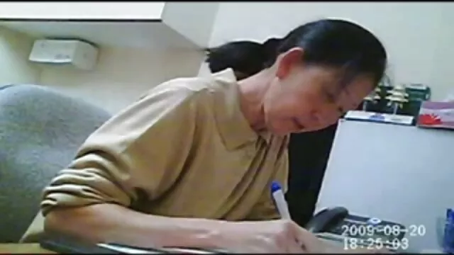 Nóng khiêu dâm, không giấy đăng ký  Chủ sở hữu nhổ vào miệng của người có mặt ở khắp nơi và biến anh phim xex nhat bản ta đi ngang và đẩy các xúc xích xuống cổ họng của mình để trứng.