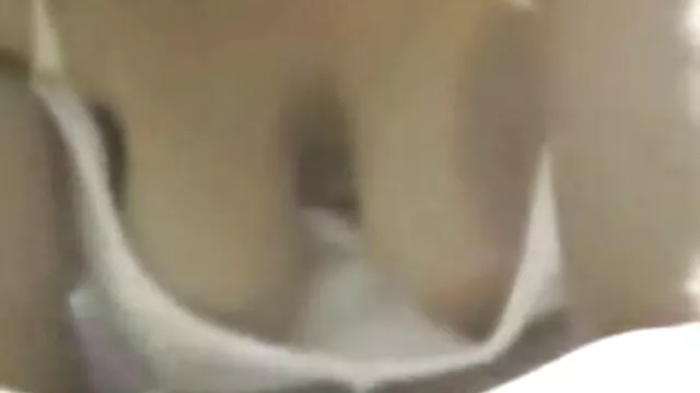 Nóng khiêu dâm, không giấy đăng ký  Những người đàn ông mắt rơi vào trán khi anh nhìn thấy một thư ký bò mà không có xex hay nhat đồ lót trong văn phòng.