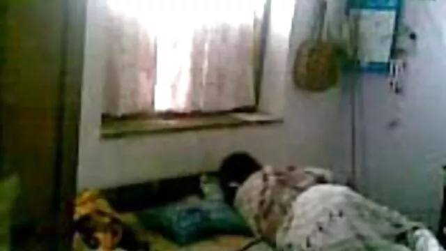Nóng khiêu dâm, không giấy đăng ký  Bố suýt bắt được một con gái, con gái, với một hồ bơi sạch tại thời điểm tình dục phim xex gai nhat bằng miệng