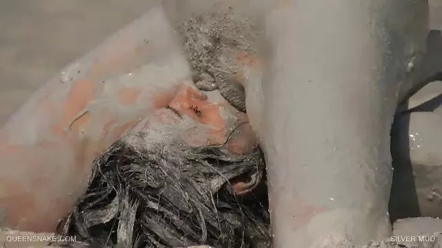 Nóng khiêu dâm, không giấy đăng ký  Sự xấu hổ cô bé đã cho thấy những người đàn ông ở nhà hàng xóm cửa phim xex gai xinh nhat ban và hỏi xem ông ấy có muốn chết tiệt của mình.