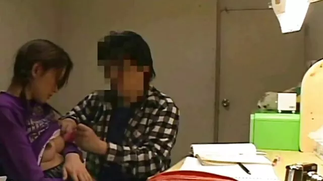 Nóng khiêu dâm, không giấy đăng ký  Ông đã làm cho bạn gái của mình giảm cân vì mong muốn, hắn xex nhật bản không che đặt một bánh xe trong tay cô, và chúng tôi sẽ đẩy miệng