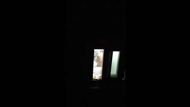 Nóng khiêu dâm, không giấy đăng ký  Cô kéo một phim xex nhat khong che lũ lông mu ở bên cạnh và một màu đỏ lỗ mở ra cho mày, với một đơn vị thò ra.
