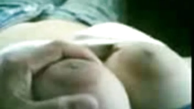Nóng khiêu dâm, không giấy đăng ký  Cảnh sát kéo hai trống một phim xex nhật giam giữ nô lệ mặc áo da với một lỗ giữa các chân